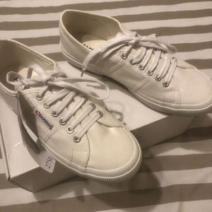 Superga white canvas sneaker